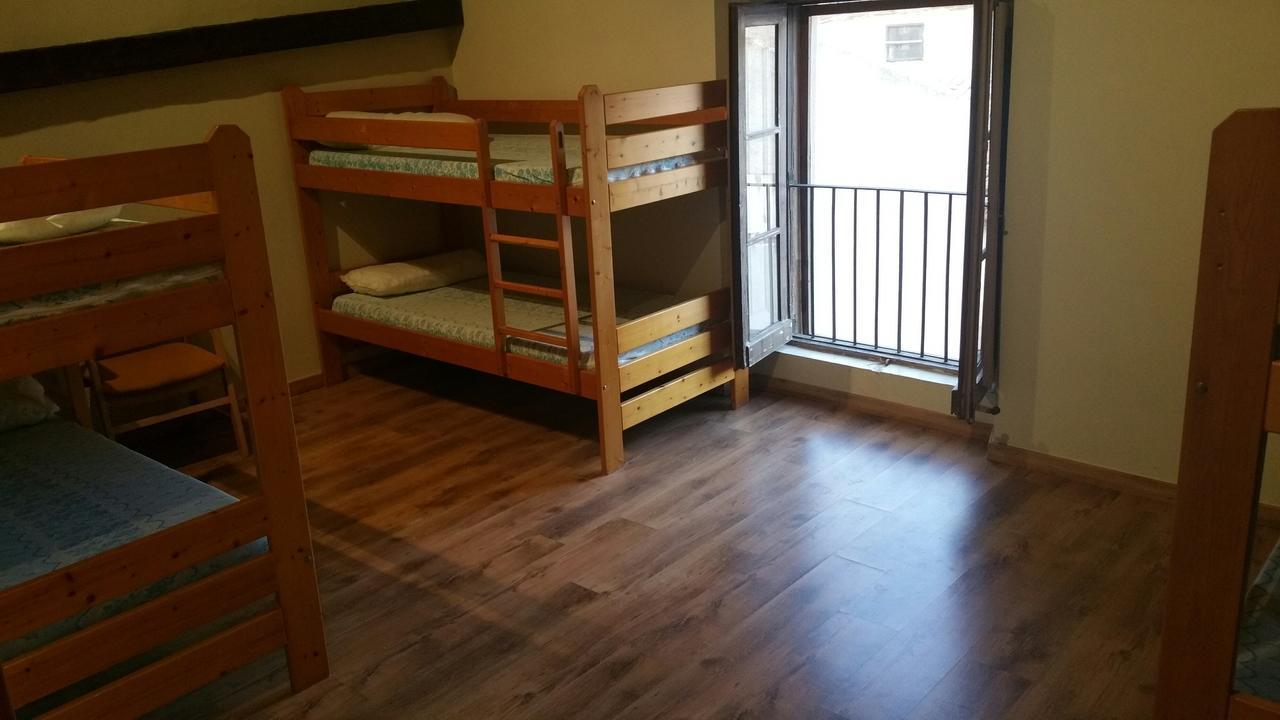 Hostel Ca La Jepa Prat de Comte Pokoj fotografie